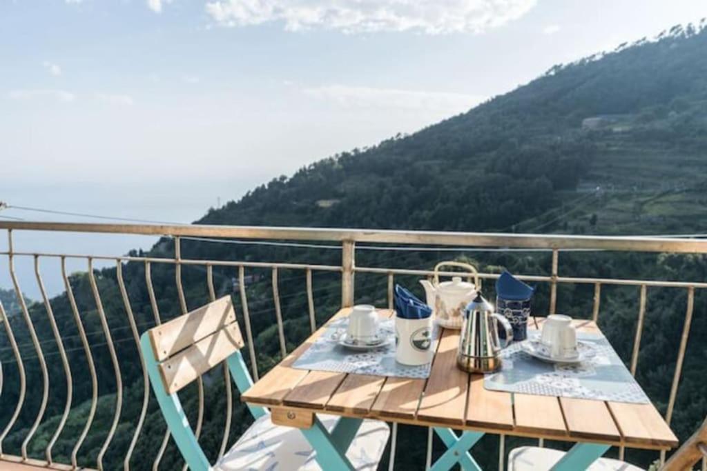 Vila La Finestra Sul Mare A Drignana Vernazza Exteriér fotografie